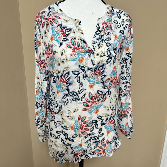 Daniel Rainn Tops - danielerainn colorful floral blouse, XL, Roll up three-quarter button sleeve